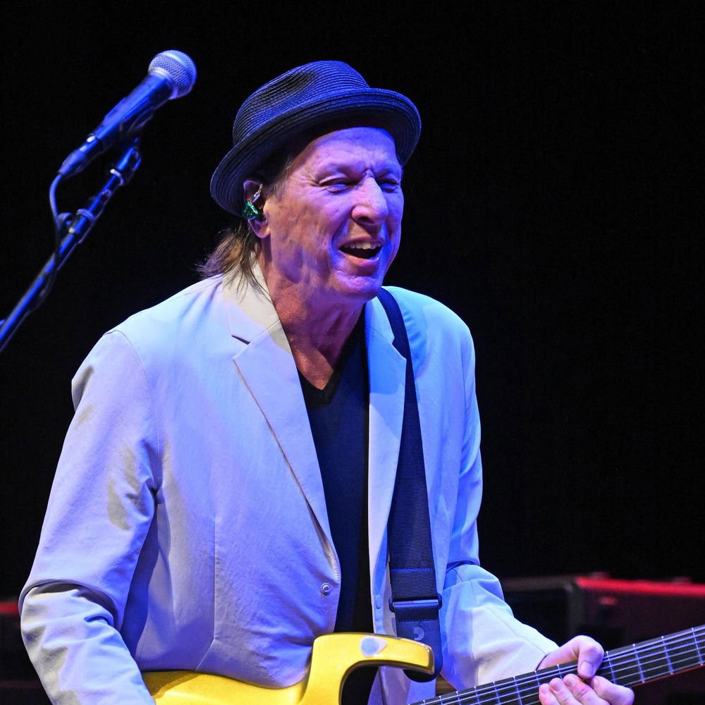 Adrian Belew