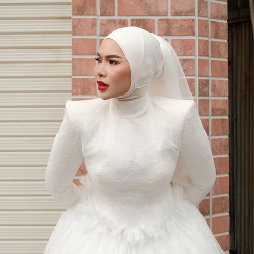 Aina Abdul