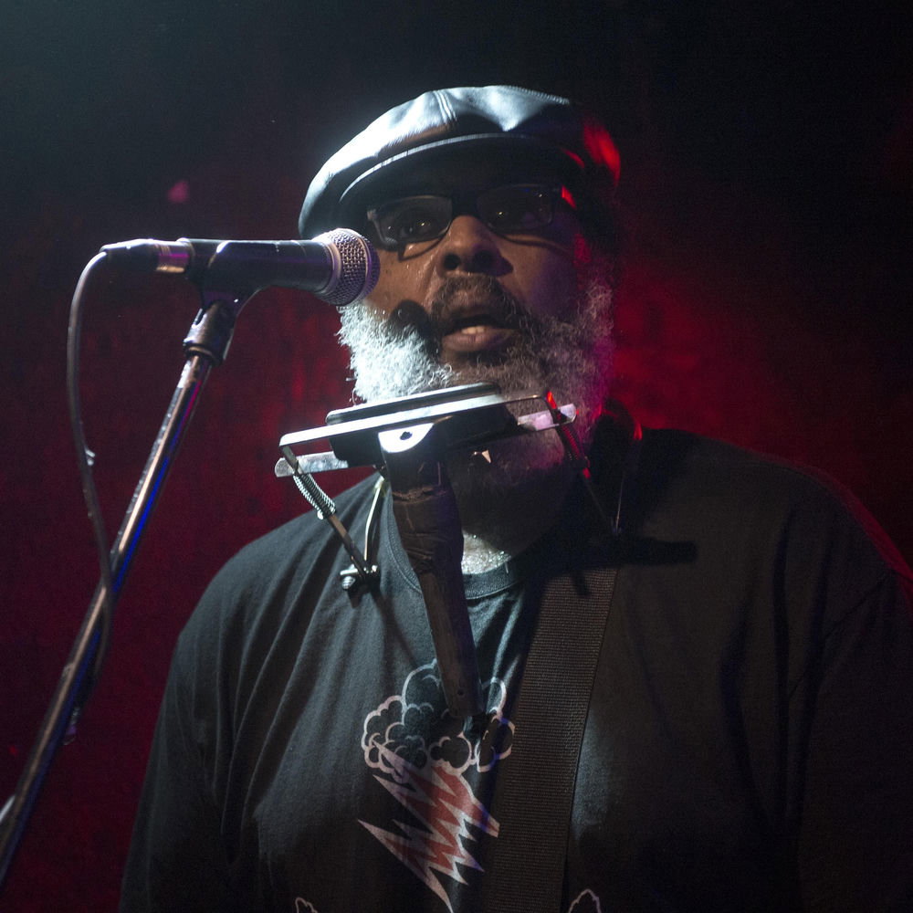 Alvin Youngblood Hart