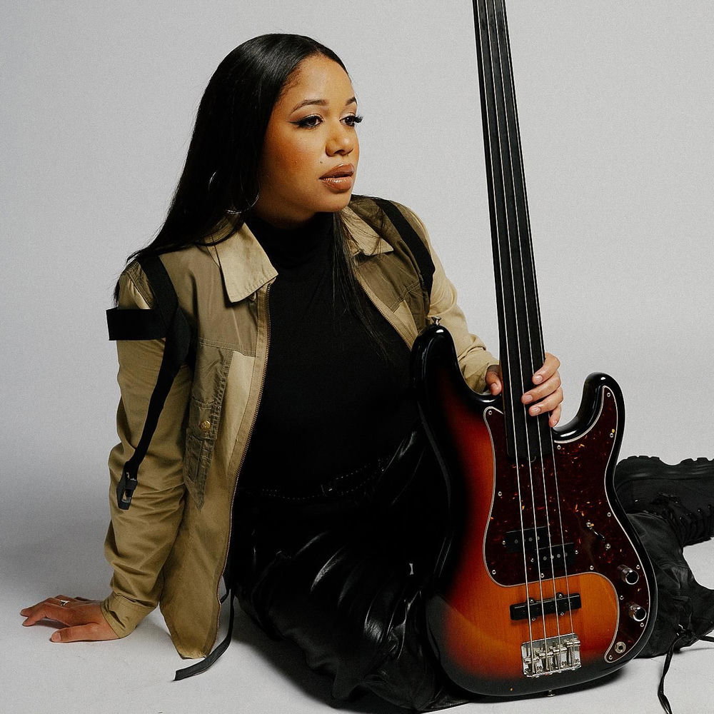 Aneesa Strings