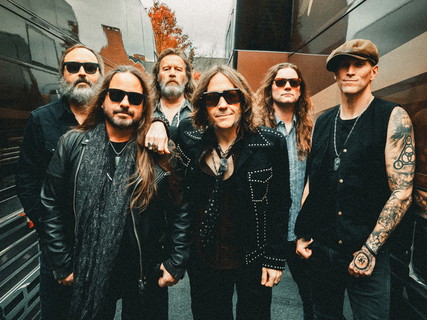 Blackberry Smoke & Molly Hatchet