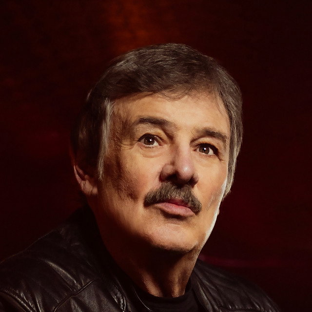 Бертон Каммингс