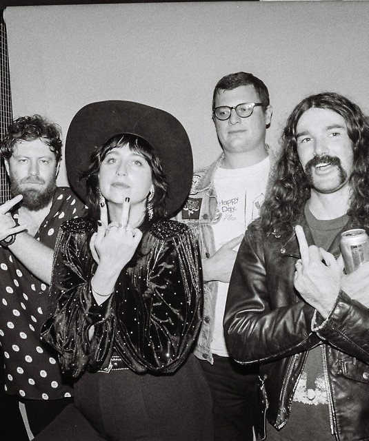 Caitlin Harnett & The Pony Boys