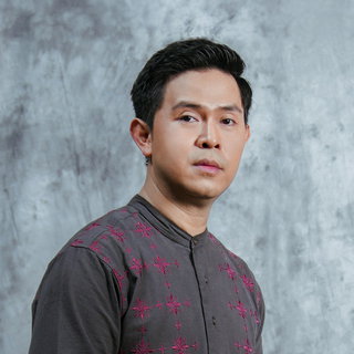 Cakra Khan