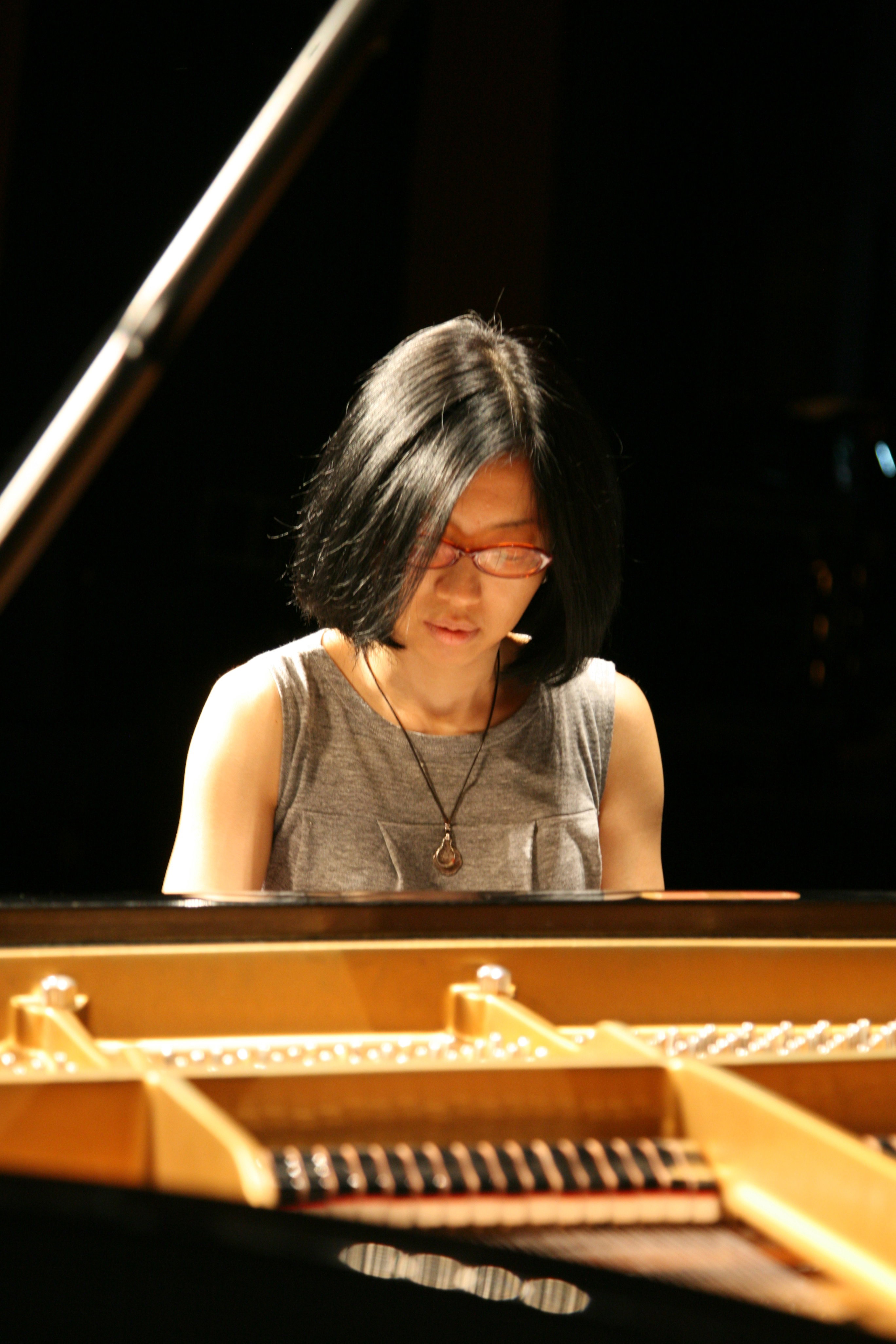 Chihiro Yamanaka Trio