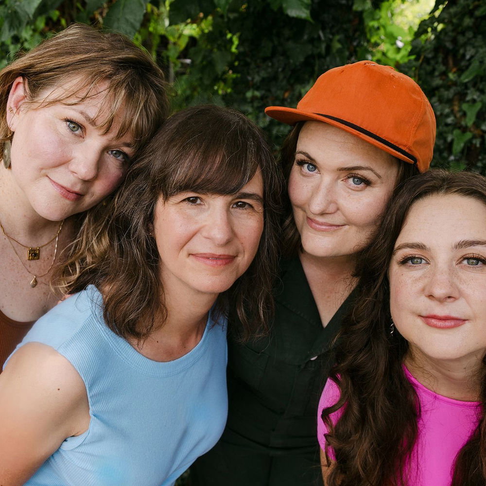 Della Mae