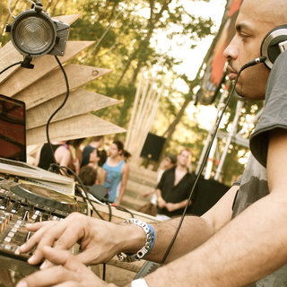 Dennis Ferrer