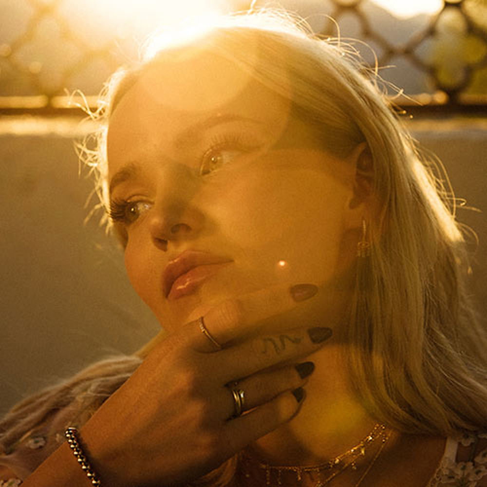 Dove Cameron