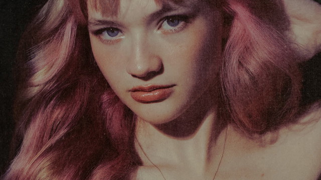 Ella Red