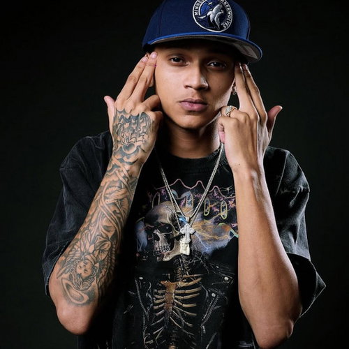 Ezzy R