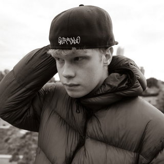 Finn Askew