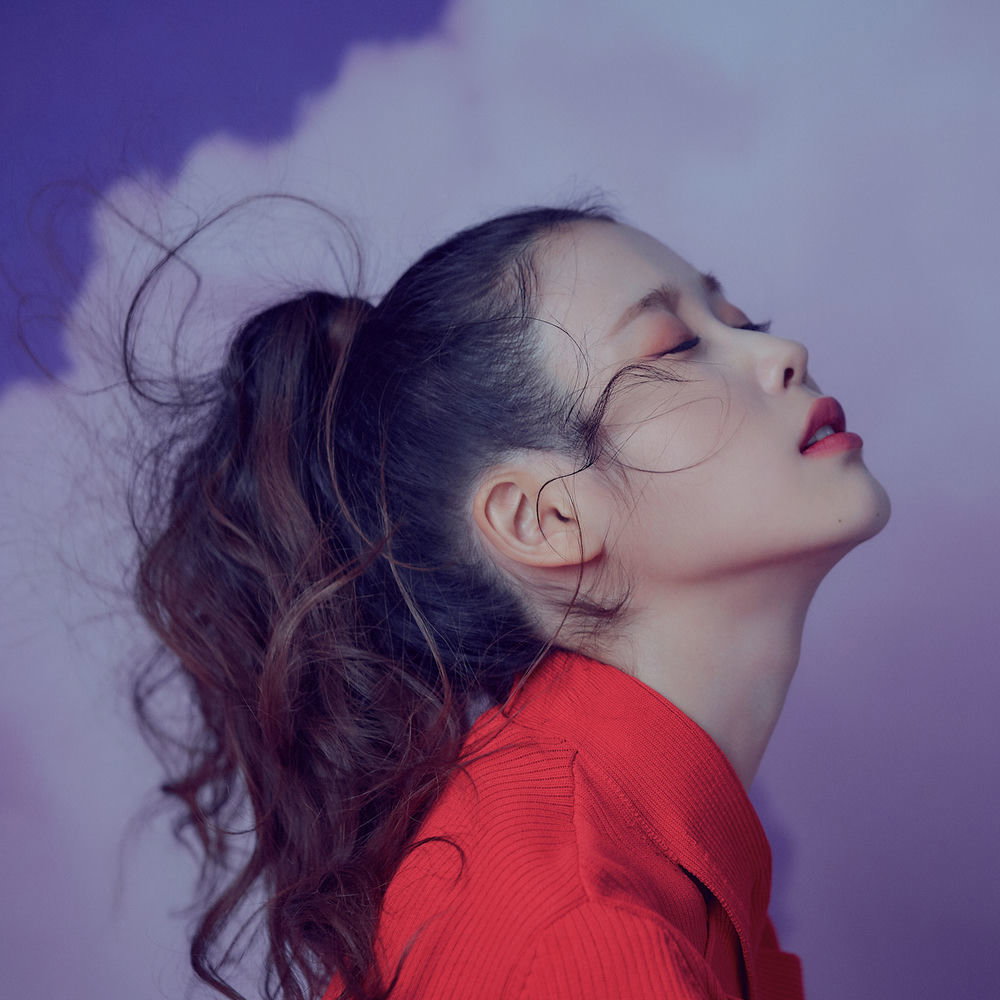 IU
