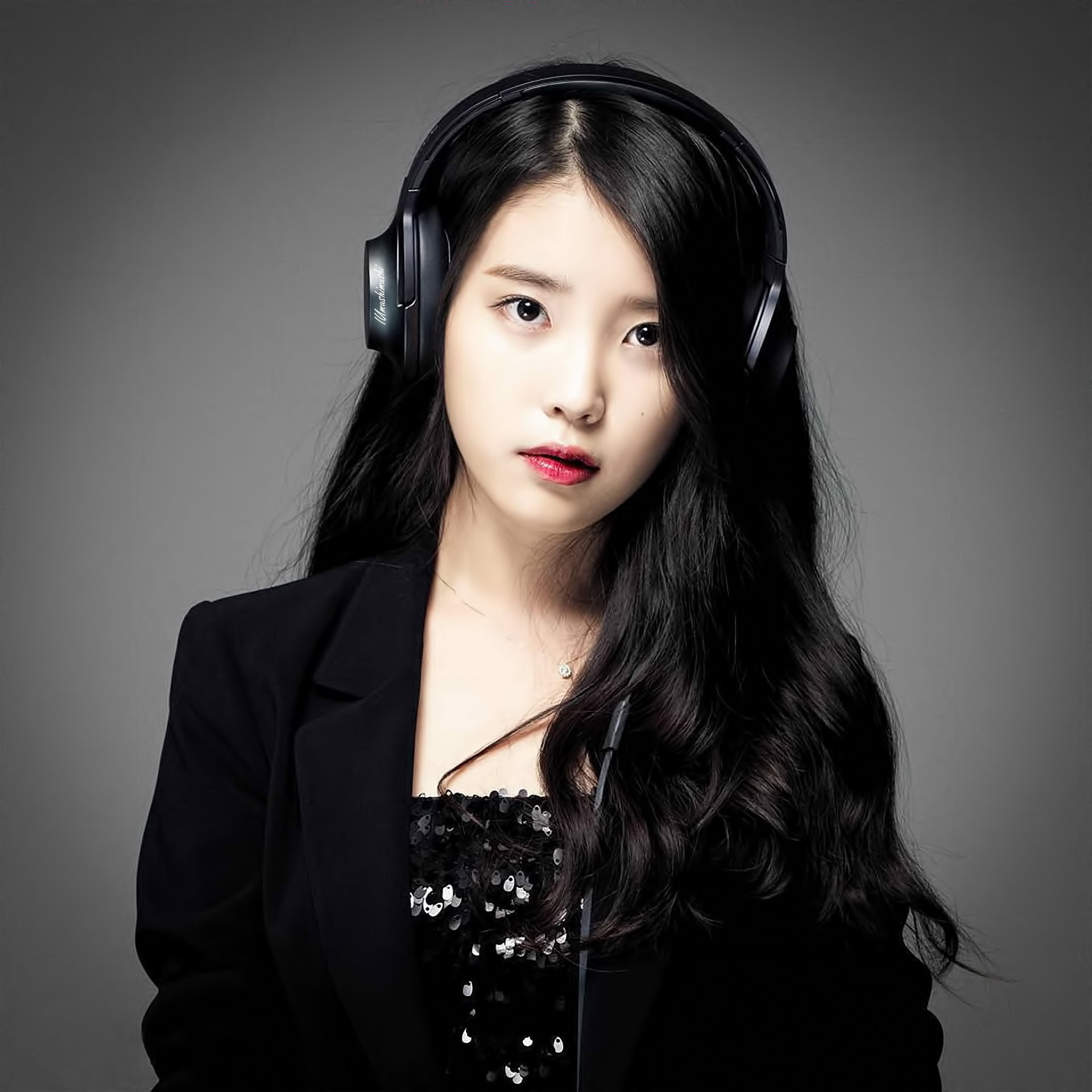 IU
