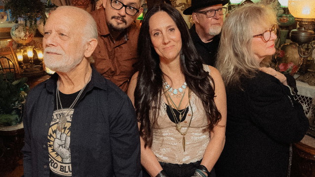 Jennifer Lyn & The Groove Revival