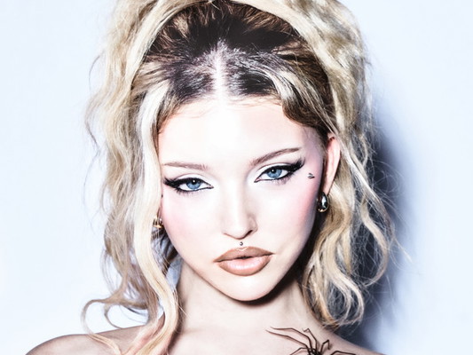 Larissa Lambert