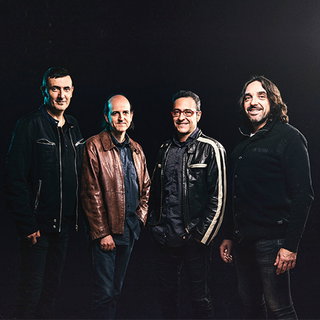 Lax'n'Busto