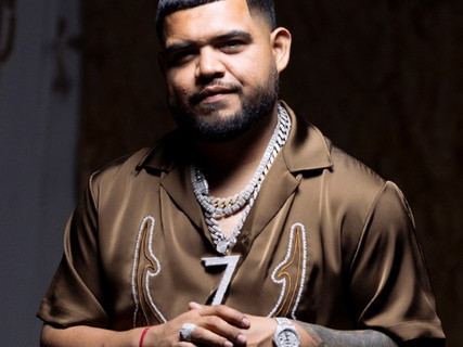 LEGADO 7 & Roberto Tapia