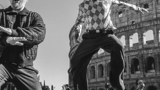 Los Amigos Invisibles
