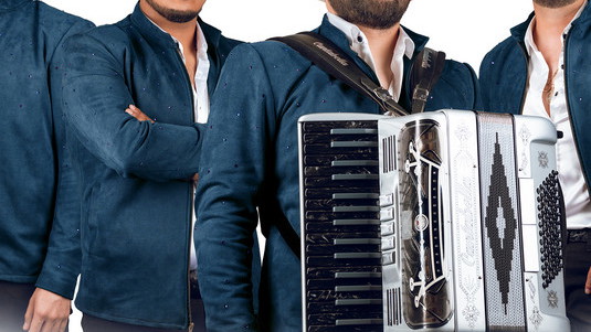 Los Austeros De Durango