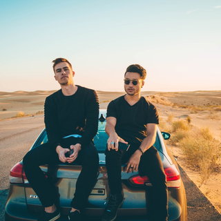 Loud Luxury
