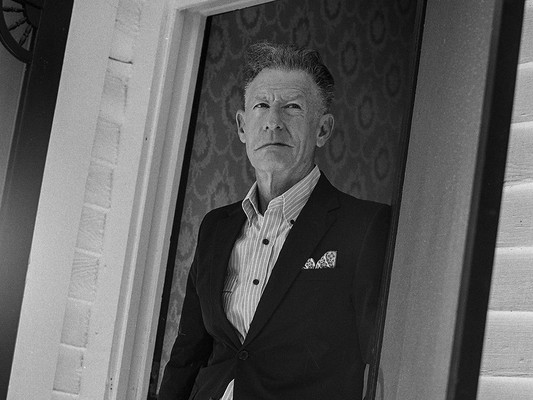 Lyle Lovett