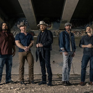 Micky & The Motorcars
