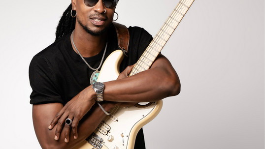 Omari Banks