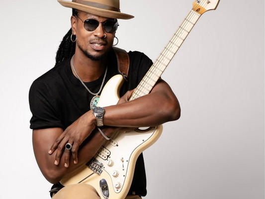 Omari Banks