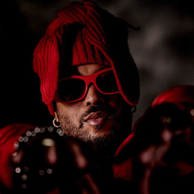 Ro James
