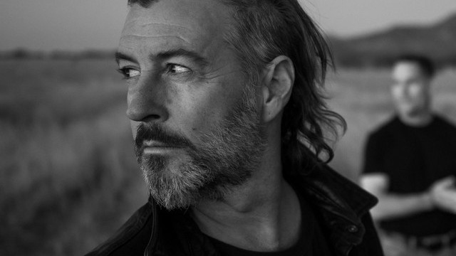 Roger Clyne & The Peacemakers