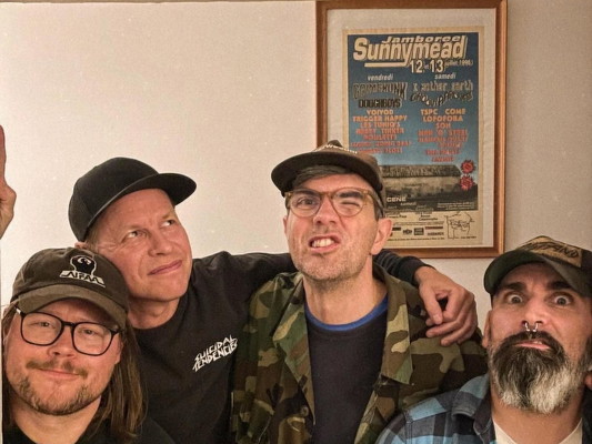Satanic Surfers