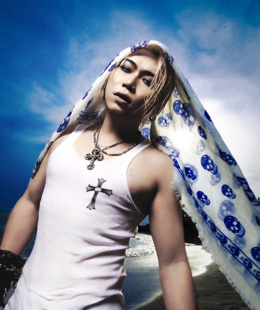 (sic)boy