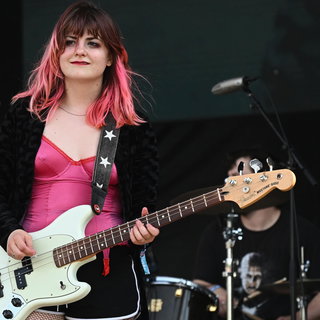 Skating Polly