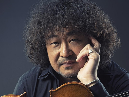 Taro Hakase