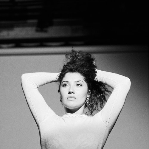 Tertia May