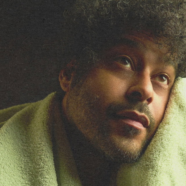 Twin Shadow