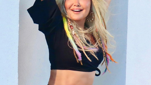 Yonca Evcimik